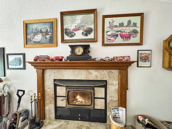10800 Round Valley RD, Grass Valley, CA 95949