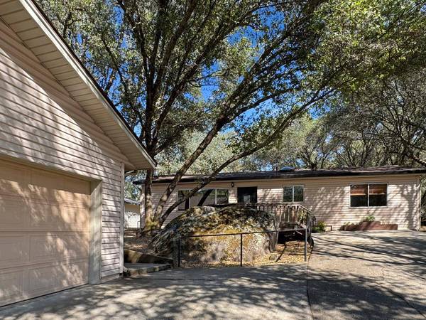 11457 Sandpiper WAY, Penn Valley, CA 95946