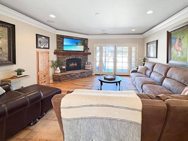 26525 Table Meadow RD, Auburn, CA 95602