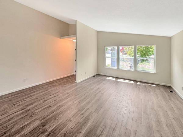 11318 Torrey Pines DR, Auburn, CA 95602