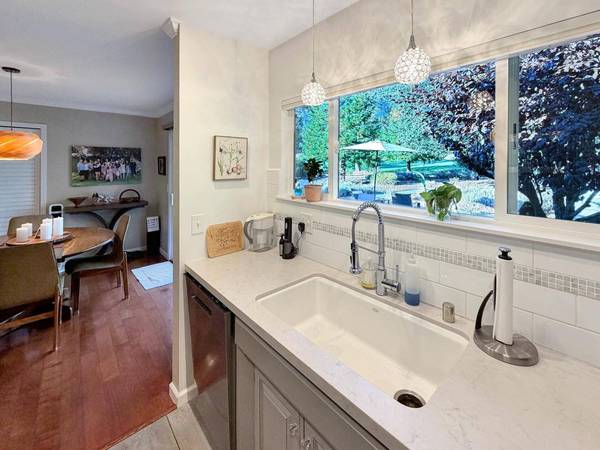 12762 Lakeshore N, Auburn, CA 95602