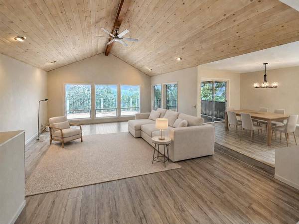 17572 Long Branch CT, Penn Valley, CA 95946