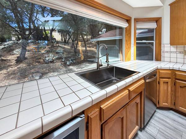 17572 Long Branch CT, Penn Valley, CA 95946