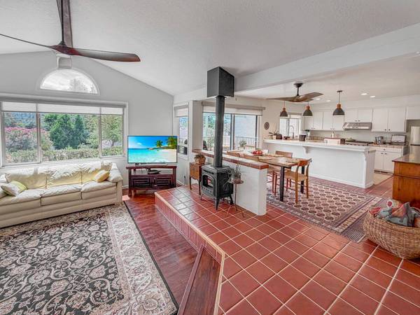 23133 Lone Pine DR, Auburn, CA 95602