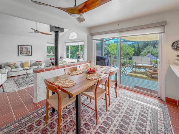 23133 Lone Pine DR, Auburn, CA 95602