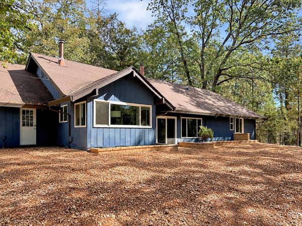 27466 Table Meadow RD, Auburn, CA 95602