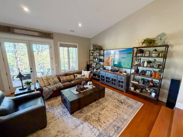 5050 Bella Vista CIR, Foresthill, CA 95631
