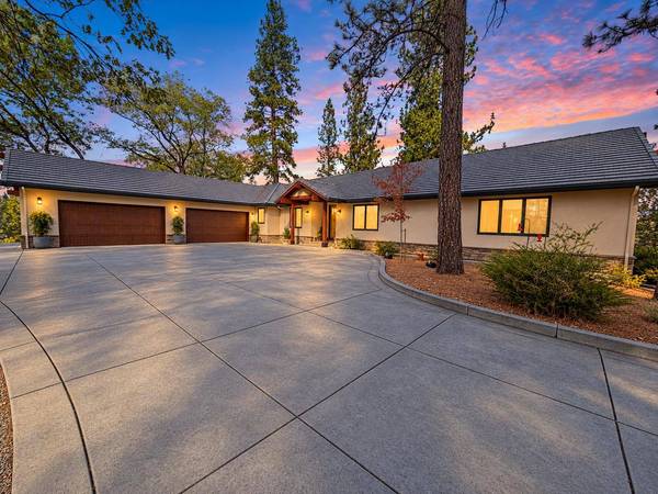 5050 Bella Vista CIR