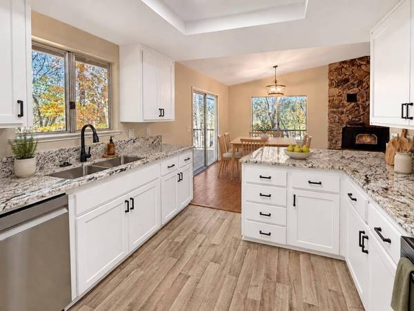 10395 Combie RD, Auburn, CA 95602