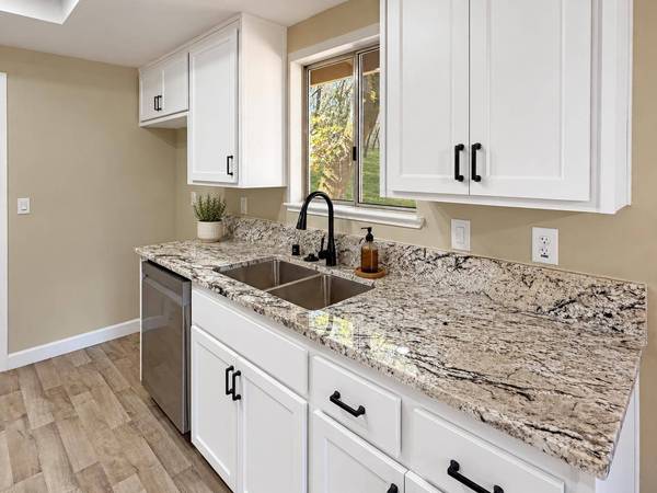 10395 Combie RD, Auburn, CA 95602