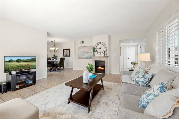 21114 Gypsy Moth LN, Huntington Beach, CA 92646