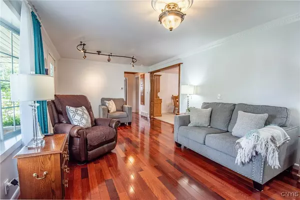 8102 Buena Vista DR, Rome, NY 13440