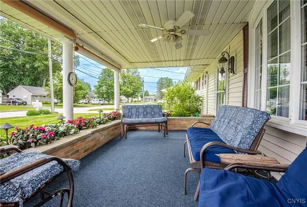 8102 Buena Vista DR, Rome, NY 13440