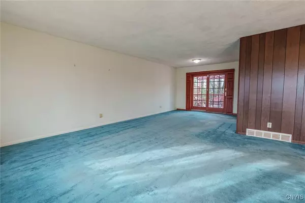 6615 Seville DR, Rome, NY 13440