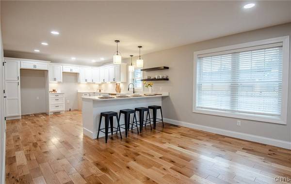 902 Oakwood ST, Rome, NY 13440