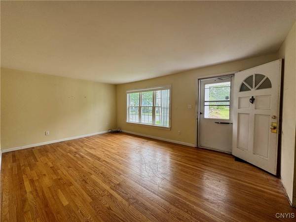 706 W Bloomfield ST, Rome, NY 13440