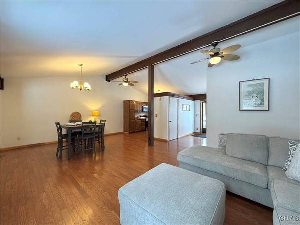 6289 Pillmore DR, Rome, NY 13440