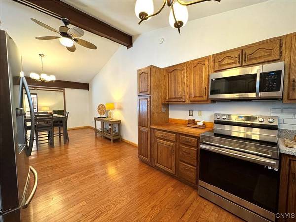 6289 Pillmore DR, Rome, NY 13440