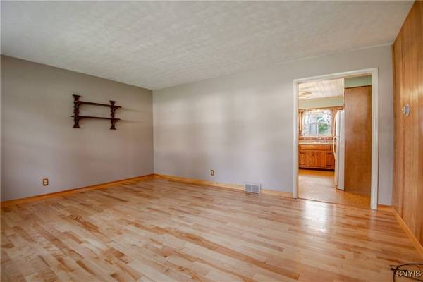 8615 Turin RD, Rome, NY 13440