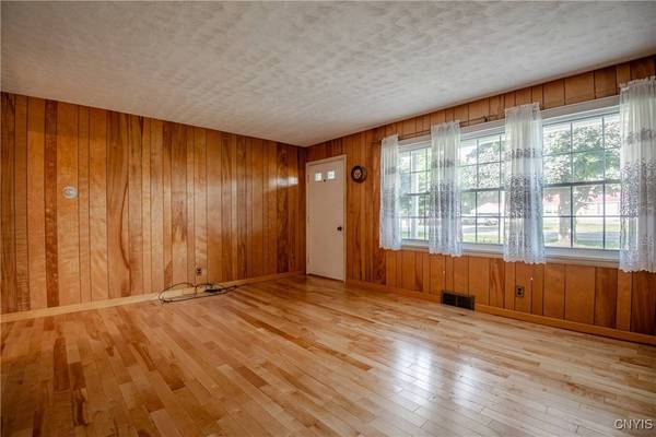 8615 Turin RD, Rome, NY 13440