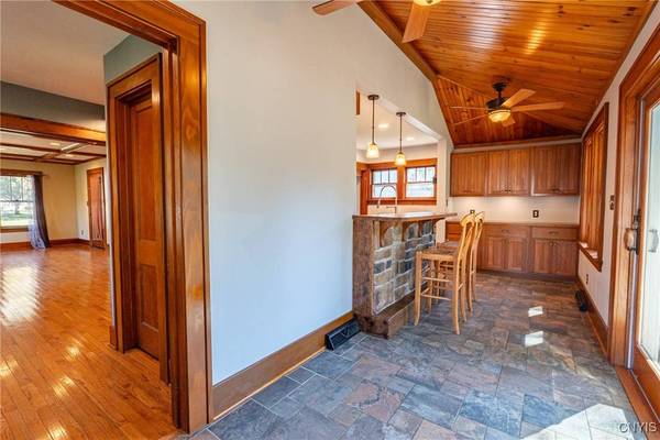 737 W Thomas ST, Rome, NY 13440