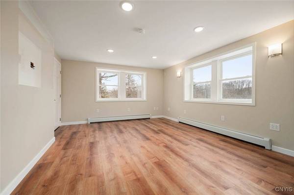 10215 Mapledale RD, Holland Patent, NY 13354