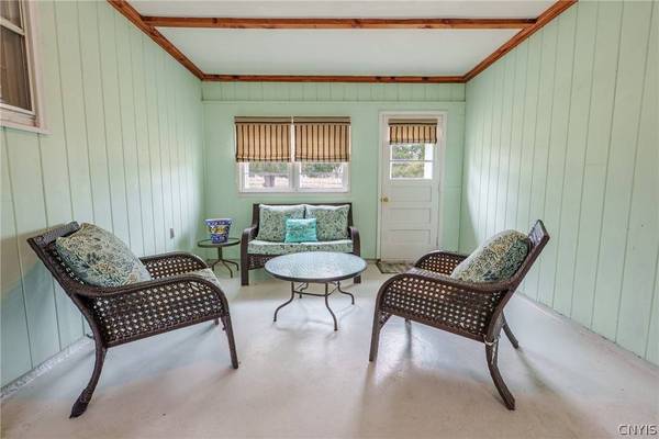 8719 Maple DR, Lee Center, NY 13363