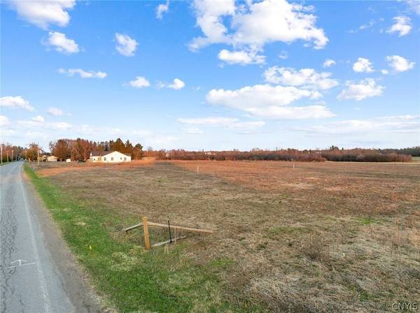 6350 Lamphear RD, Rome, NY 13440