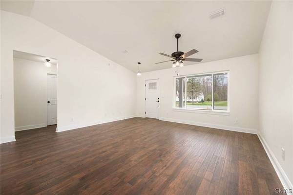 7792 Gifford RD, Rome, NY 13440