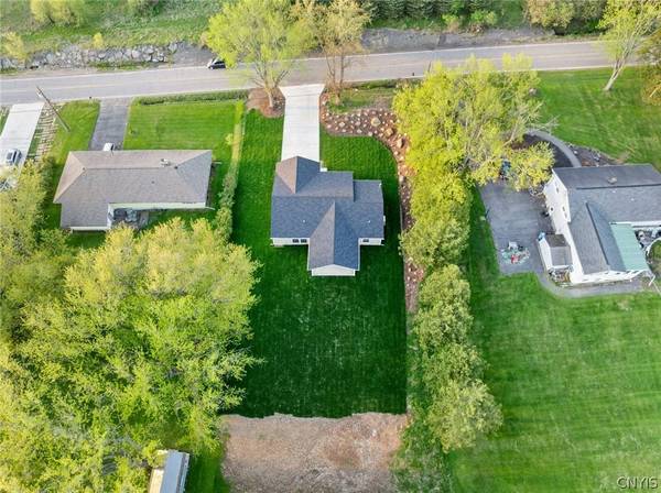 9666 Mallory RD, New Hartford, NY 13413