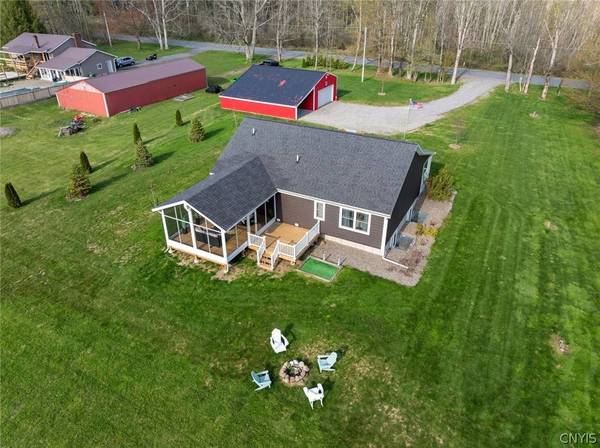 9383 Capron RD, Lee Center, NY 13363