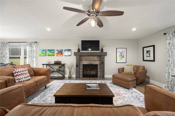 9383 Capron RD, Lee Center, NY 13363