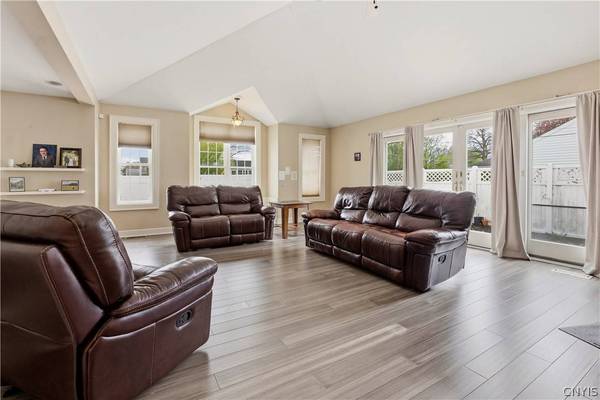 1512 N George ST, Rome, NY 13440