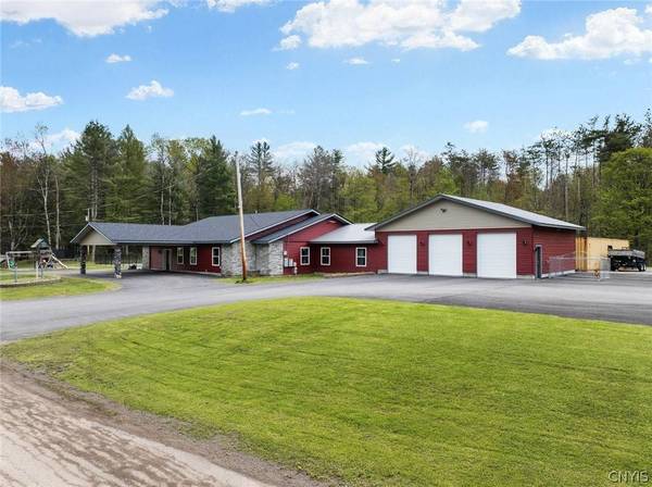 8362 Pinecrest DR, Rome, NY 13440