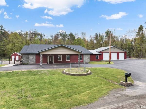 8362 Pinecrest DR, Rome, NY 13440
