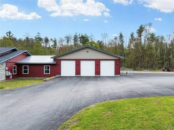 8362 Pinecrest DR, Rome, NY 13440