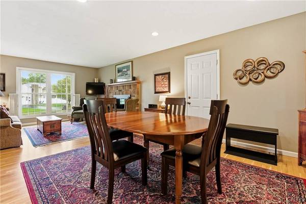1703 Lincoln LN, Rome, NY 13440