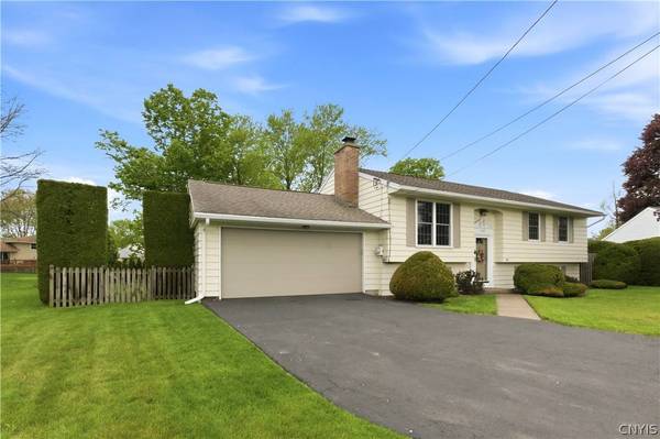 1703 Lincoln LN, Rome, NY 13440