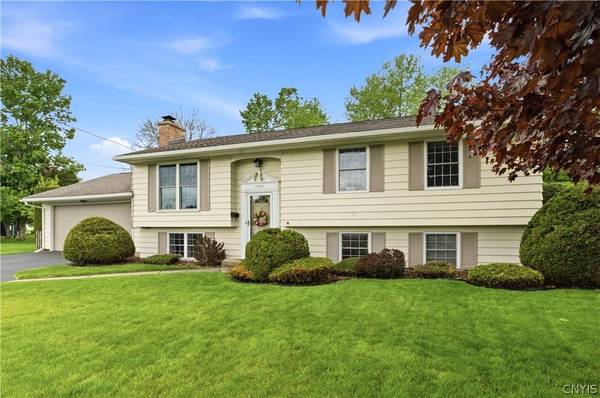 1703 Lincoln LN, Rome, NY 13440