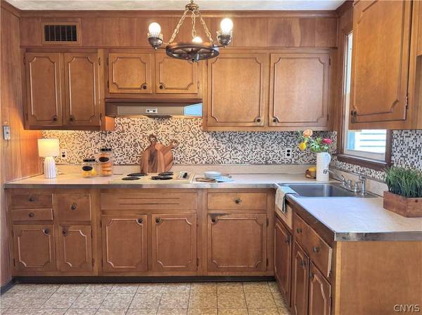 501 Oakwood ST, Rome, NY 13440