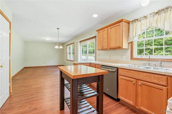 50 Family CIR, Lee Center, NY 13363