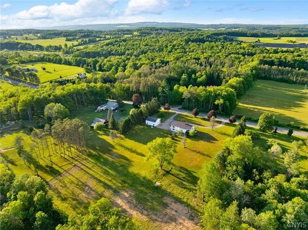 10434 Mapledale RD, Barneveld, NY 13304