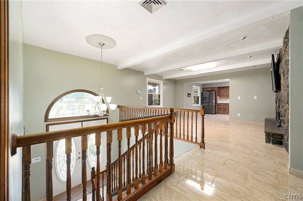 10434 Mapledale RD, Barneveld, NY 13304