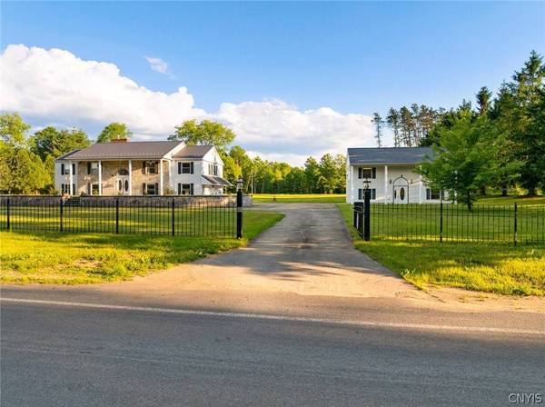 10434 Mapledale RD, Barneveld, NY 13304