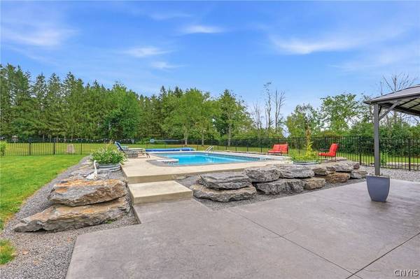 6208 Eureka RD, Rome, NY 13440