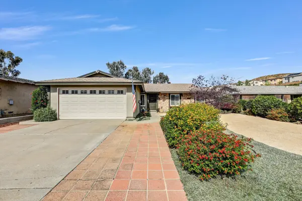 9532 Medina Dr, Santee, CA 92071-2338