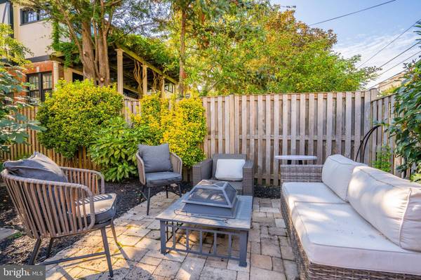 3817 NW CATHEDRAL AVE NW #GARDEN APARTMENT, Washington, DC 20016