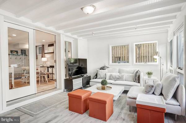 3817 NW CATHEDRAL AVE NW #GARDEN APARTMENT, Washington, DC 20016