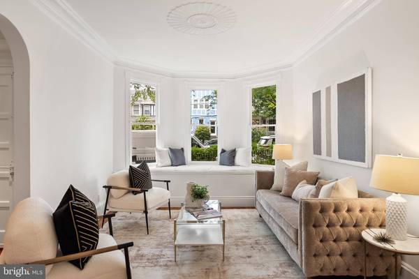 2429 TUNLAW RD NW, Washington, DC 20007