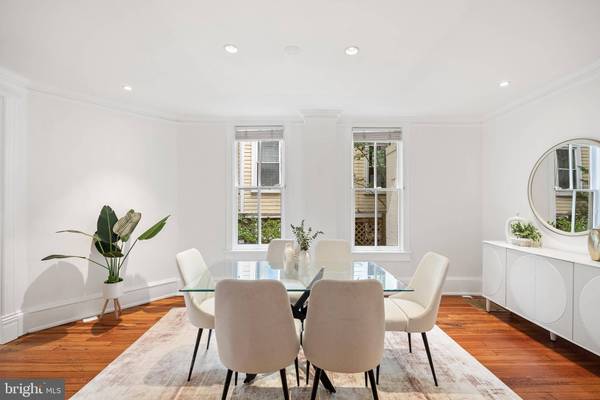 2429 TUNLAW RD NW, Washington, DC 20007